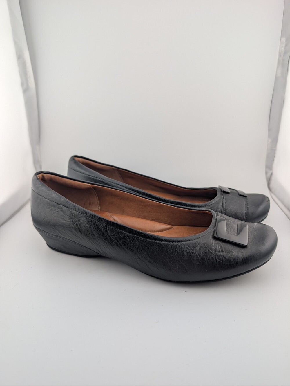 Clark's Size 7.5 Concert Choir Artisan Ballet Flats Black Leather Buckle Toe